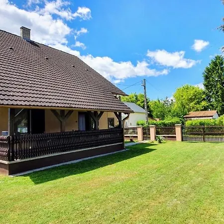 Varga Gardens Balatonmáriafürdő