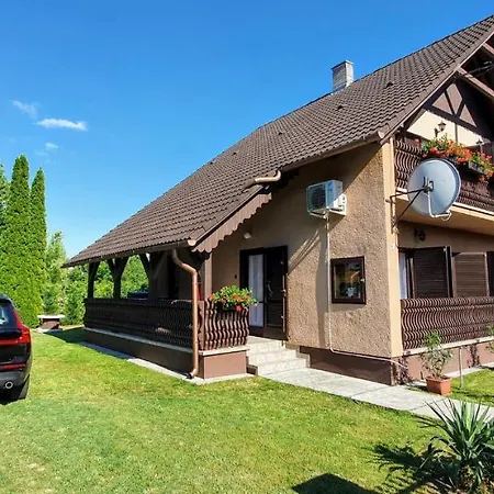 Varga Gardens * Balatonmáriafürdő