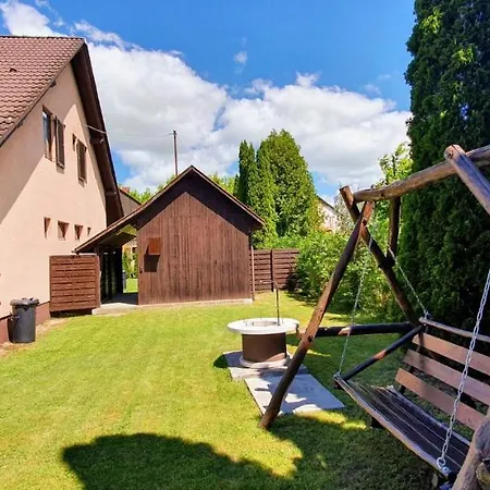 Ferienhaus Varga Gardens