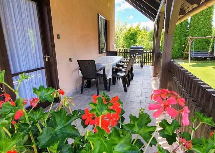 Varga Gardens Σπίτι διακοπών