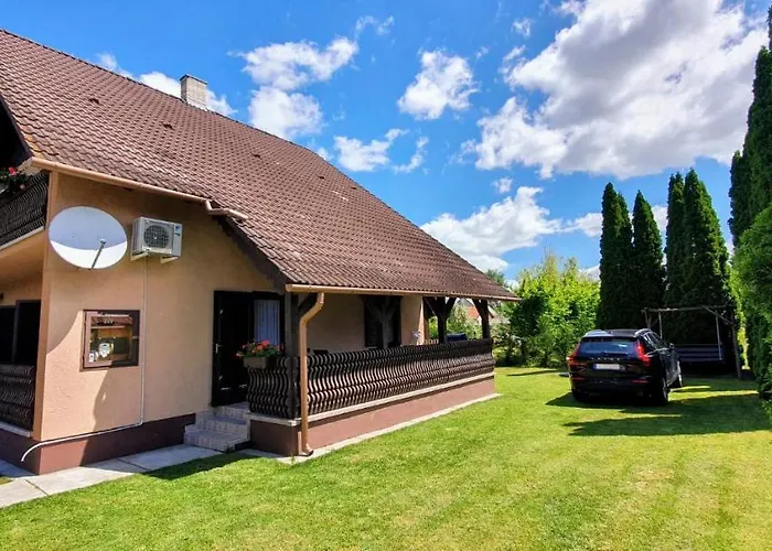 Σπίτι διακοπών Varga Gardens