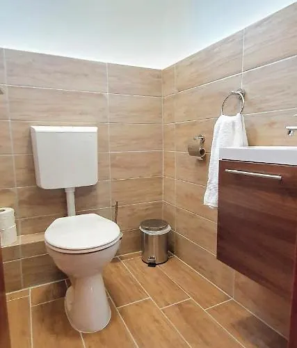 Varga Gardens Σπίτι διακοπών Balatonmáriafürdő